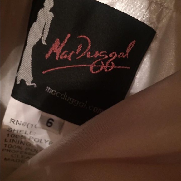 Prom dress - Picture 3 of 3